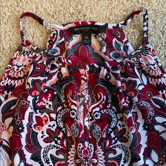⚡️Banana Republic like new halter tank XS - Picture 2 of 5